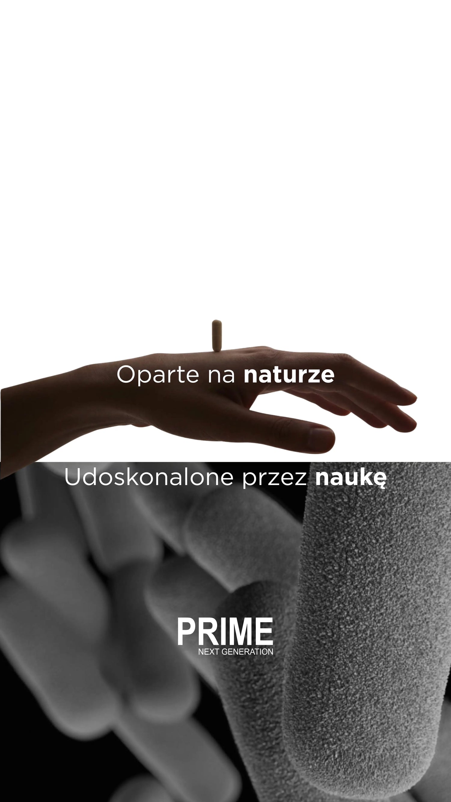 Postbiotyk na odporność wyciągnięta ręka na niej umieszczona jedna kapsułka postbiotyku tekst: oparte na naturze, udoskonalone przez naukę