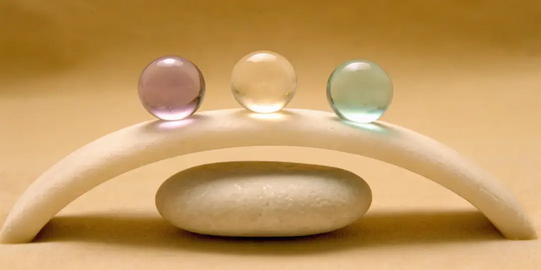 Hormony a nastrój – jak wspierać równowagę emocjonalną w cyklu, perimenopauzie i menopauzie?